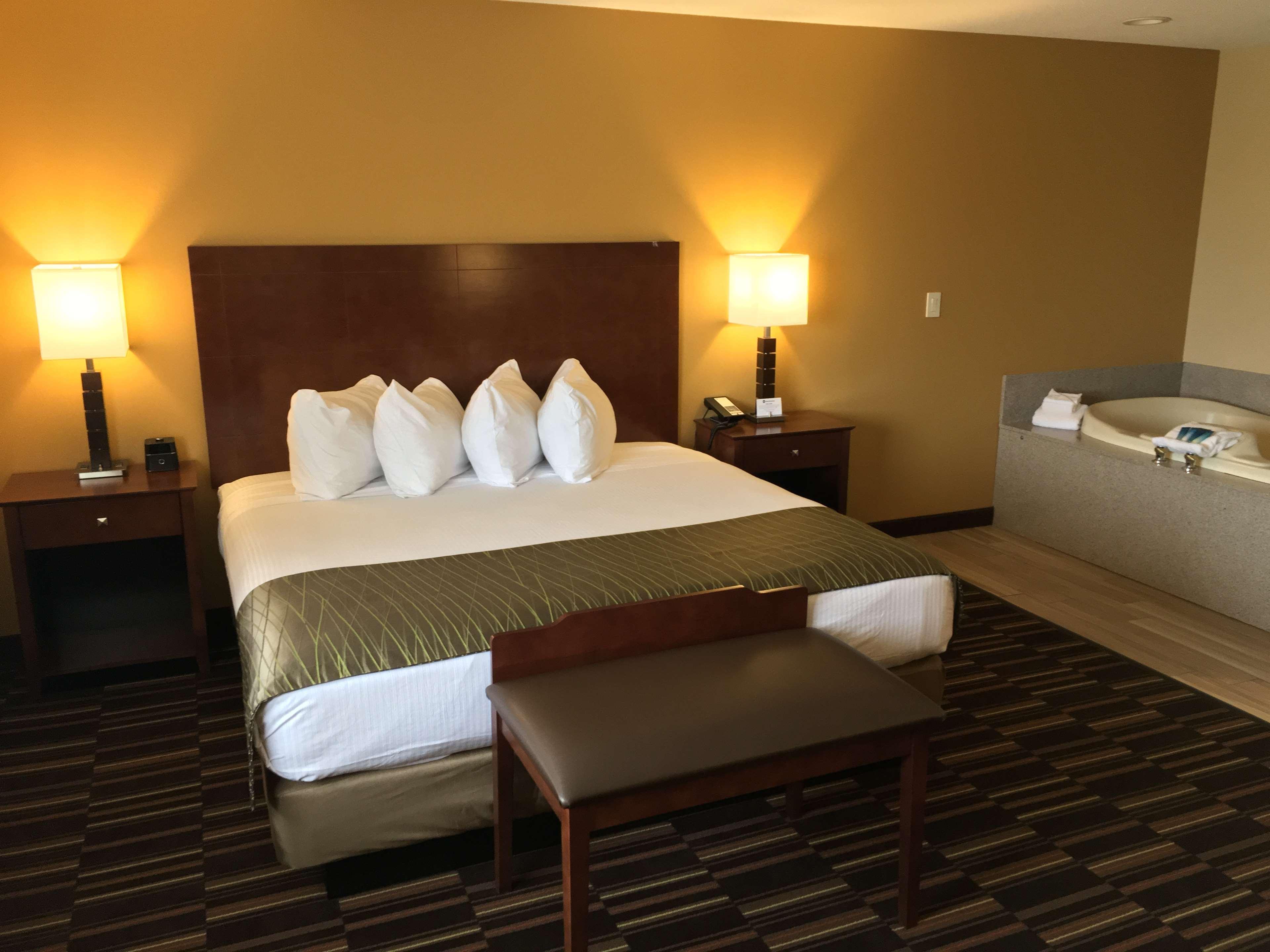 Best Western Falcon Plaza - Bowling Green Bagian luar foto