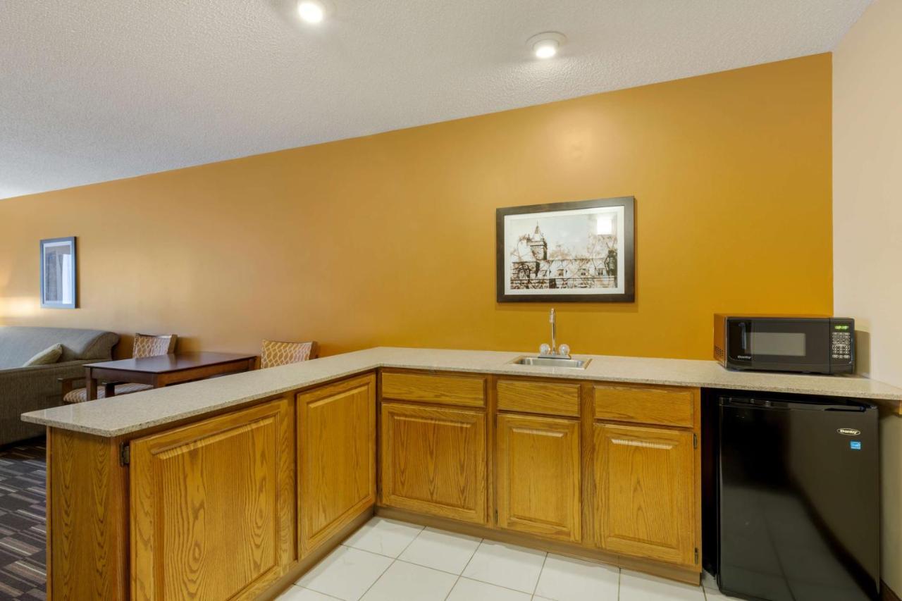 Best Western Falcon Plaza - Bowling Green Bagian luar foto